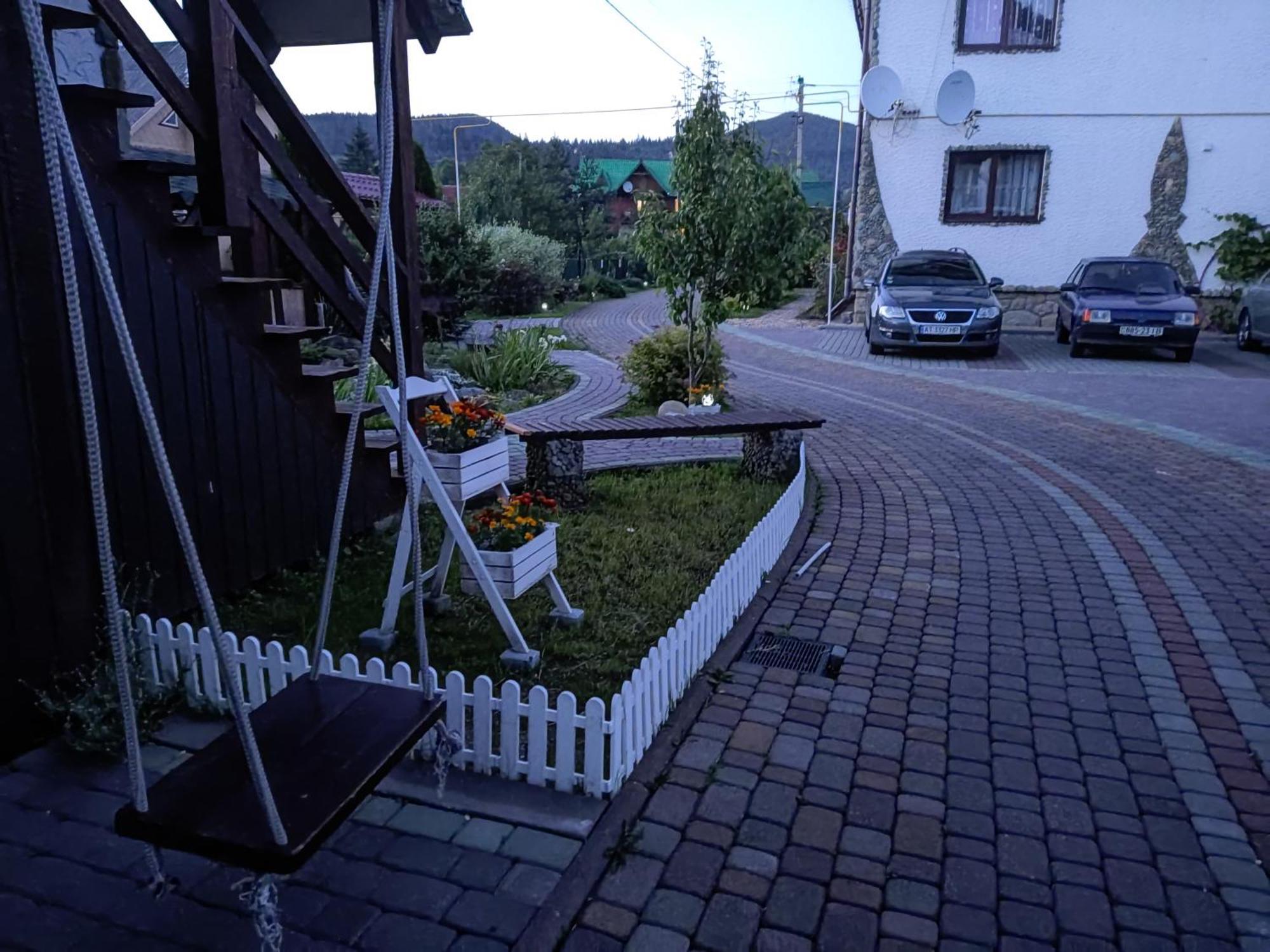 Апартаменти "У Кузьмича" 1 Mykulyčyn Exteriér fotografie